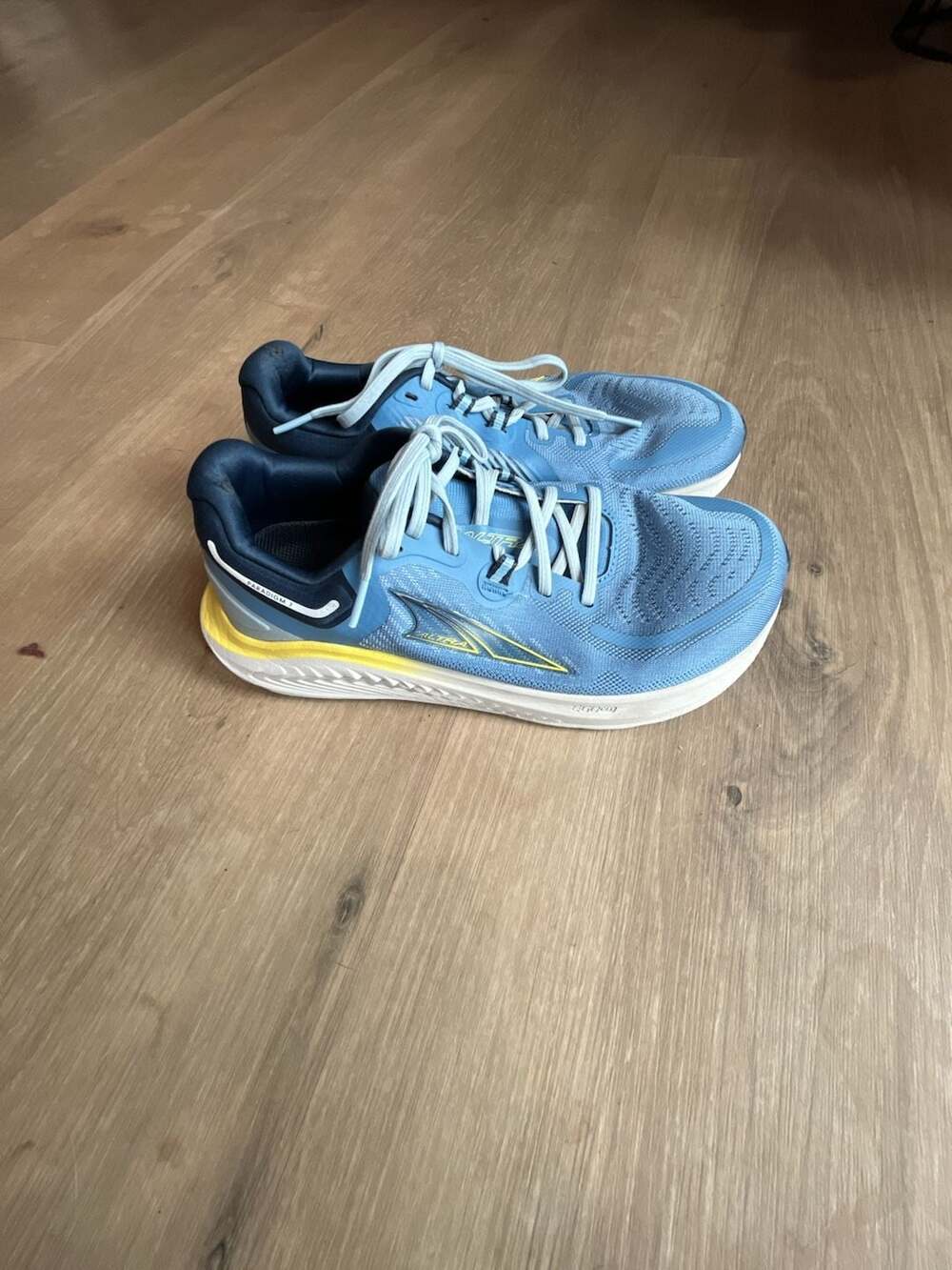 Altra Paradigm 7 Size 8 Blue Running Shoes